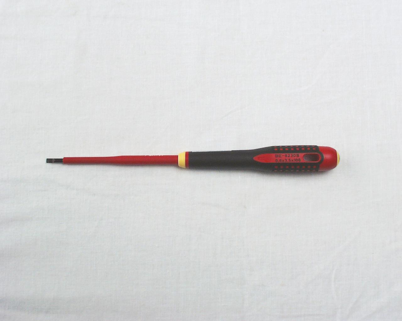 ERGO ™ VDE Insulated straight slot screwdriver with 3-component handle 2.5 mm - 12 mm