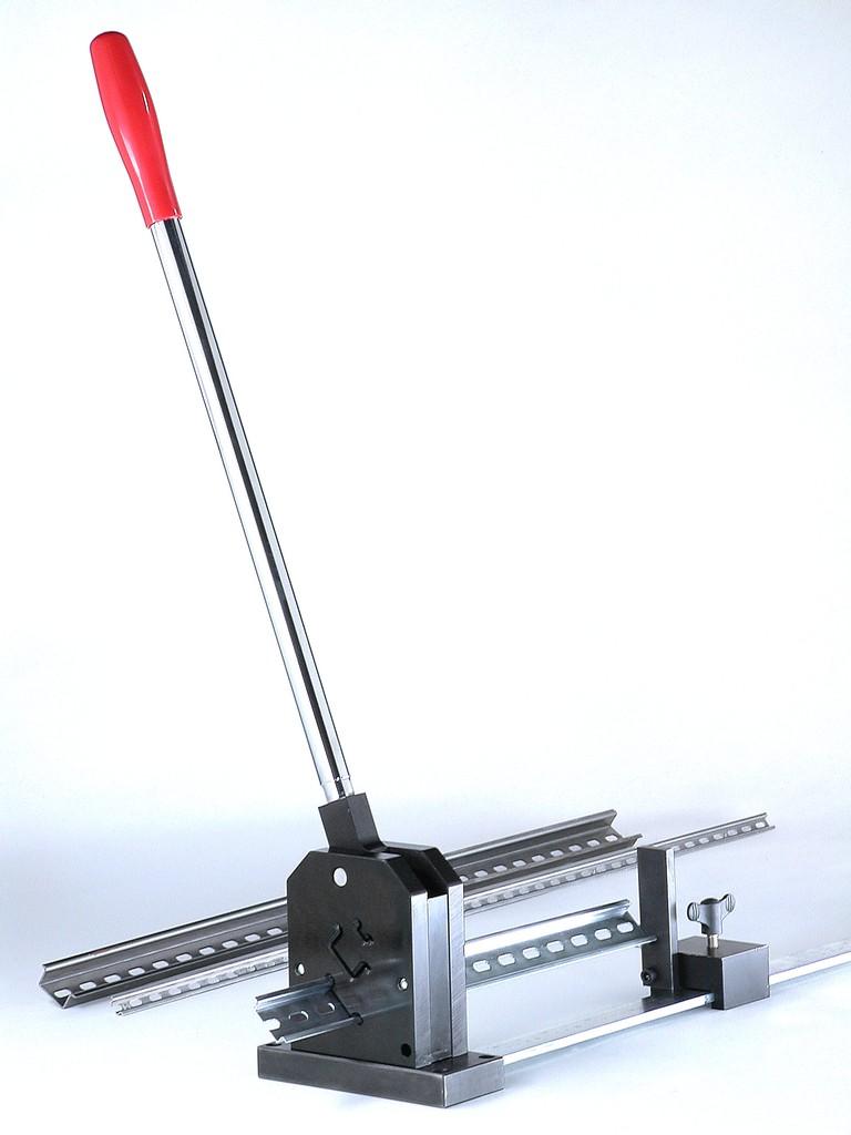 GLW RC 300 DIN rail cutter